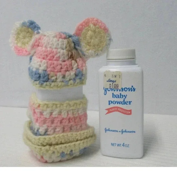 Vintage Johnson Baby Powder 4 oz Embossed Plastic Bottle Discontinued - 2 pk - Picture 5 of 5